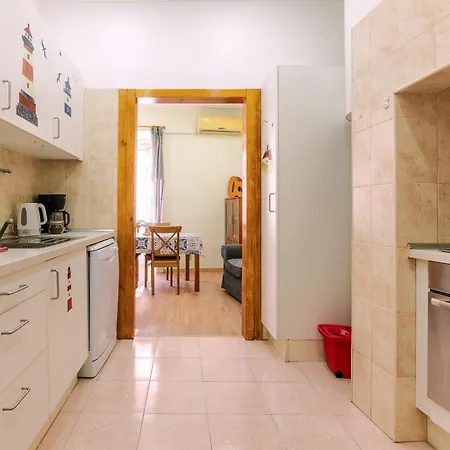 Alfama Very Well-connected شقة